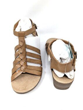 Yuu Women's Strappy Memory Foam Sandals Comfort Insole- Size 11m NWT Caramel